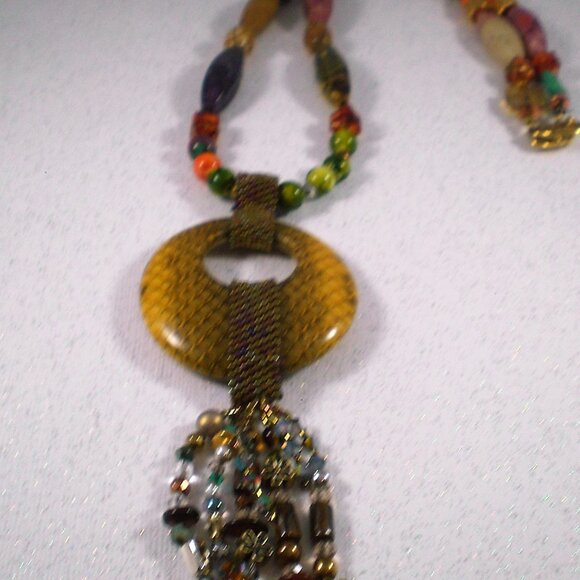 Safari Blaze Gemstone Necklace - Picture 3 of 5